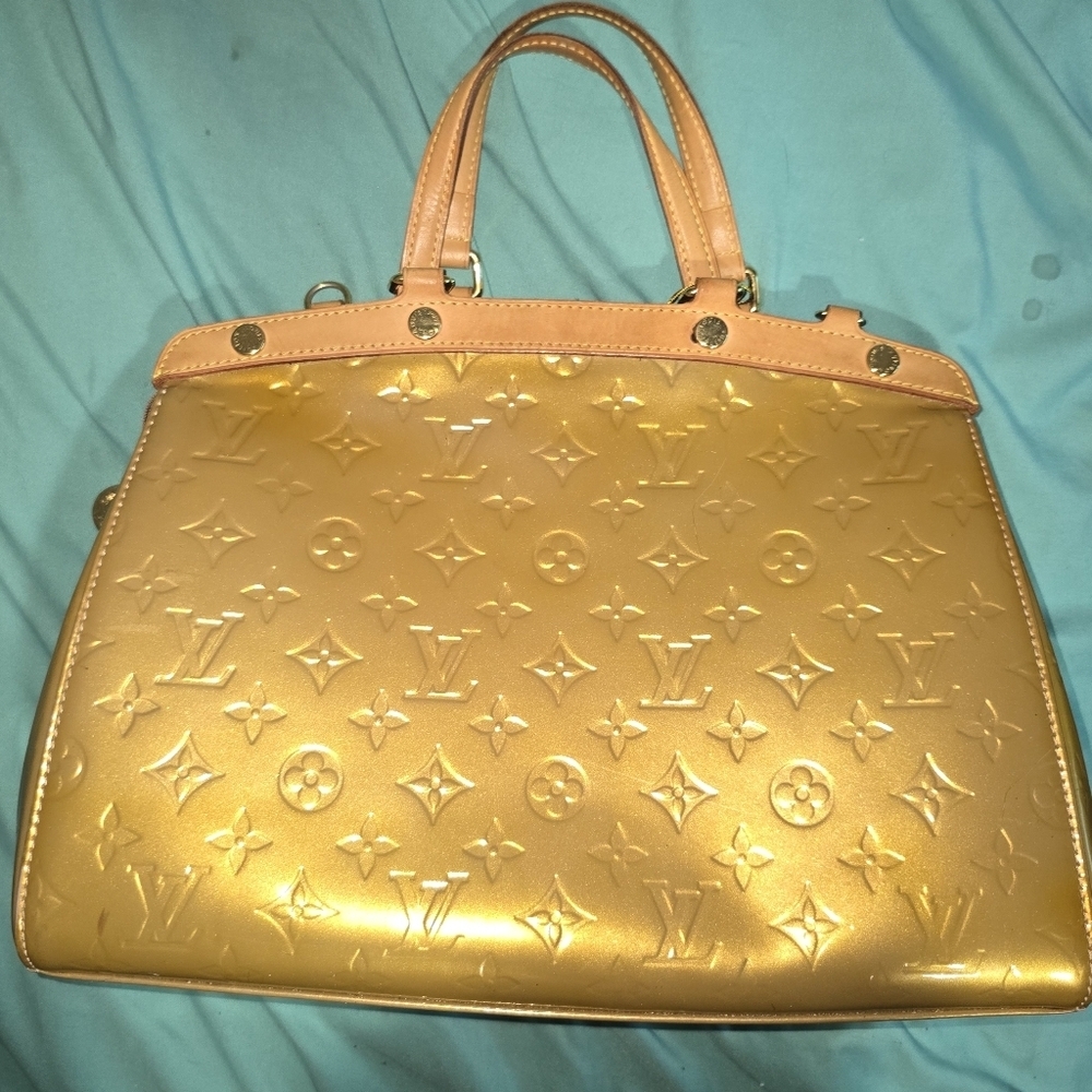 Louis Vuitton Gold and Tan Vernis Shoulder Bag - Picture 2 of 12